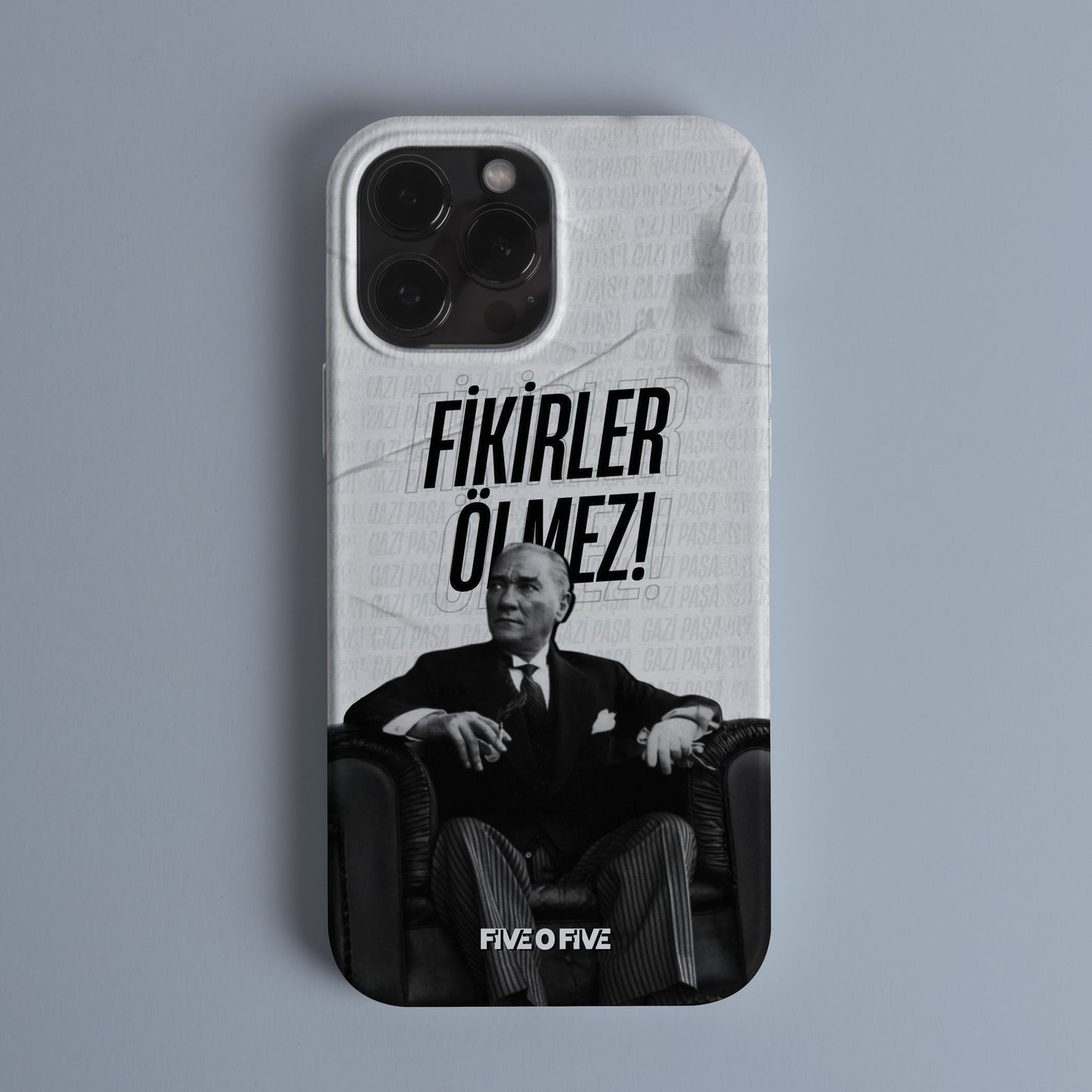 Fikirler Ölmez Atatürk Tasarım Kılıf