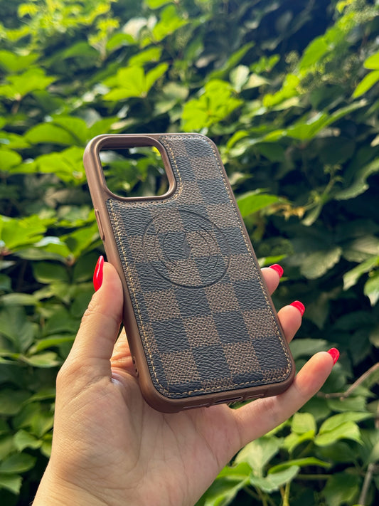 KARE Desenli Deri Lüks Magsafe Desenli Telefon Kılıfı